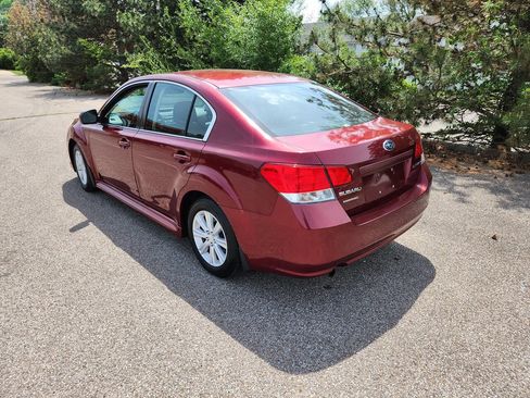Used 2011 Subaru Legacy 2.5i Premium AWD/4WD image 14