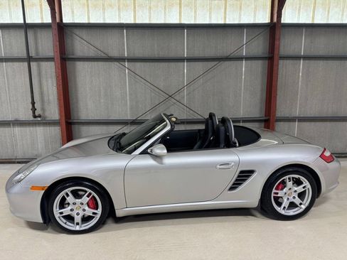 Used 2005 Porsche Boxster S RWD image 2