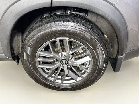 Used 2021 Nissan Rogue S image 23