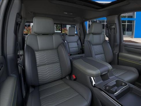 New 2026 Chevrolet Silverado 2500 ZR2 w/ LPO, Dark Essentials Package AWD/4WD image 16