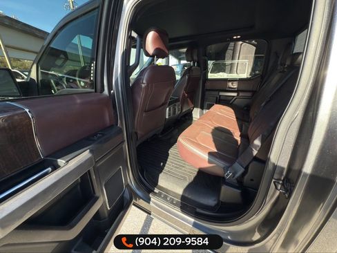 Used 2015 Ford F150 Platinum w/ Equipment Group 701A Luxury image 28