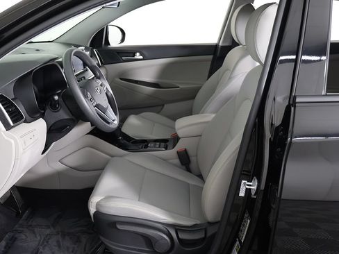 Used 2019 Hyundai Tucson SE FWD image 25