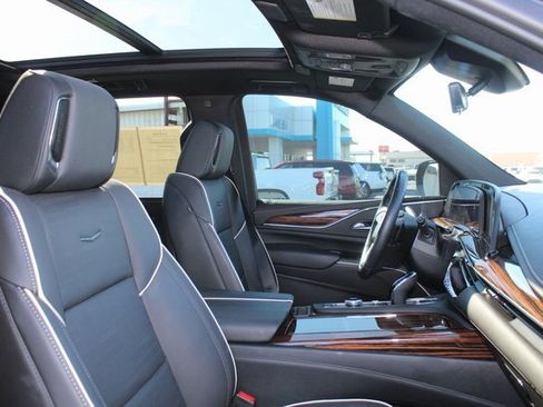 Used 2023 Cadillac Escalade ESV Premium Luxury w/ LPO, Floor Liner Package image 18