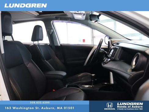 Used 2015 Toyota RAV4 Limited w/ Technology Package AWD/4WD image 16