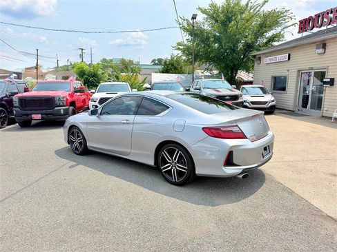 Used 2016 Honda Accord Touring image 2