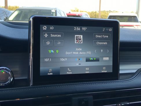 Used 2021 Lincoln Corsair Standard image 15