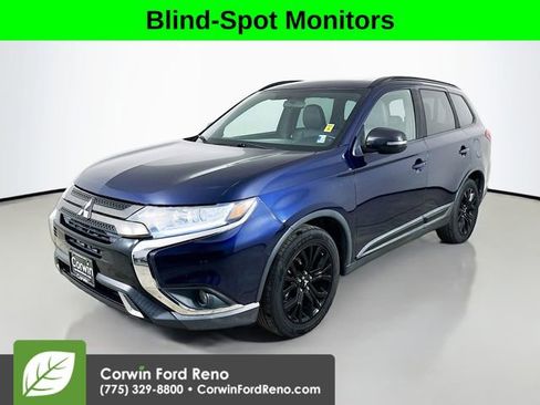 Used 2019 Mitsubishi Outlander LE FWD image 3
