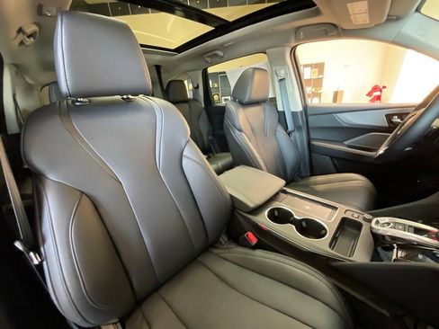 Certified 2025 Acura MDX SH-AWD image 22