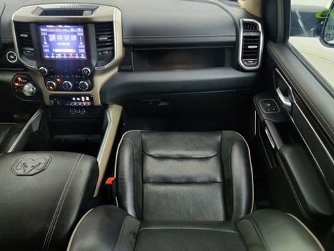 Used 2021 RAM 1500 Laramie AWD/4WD image 39