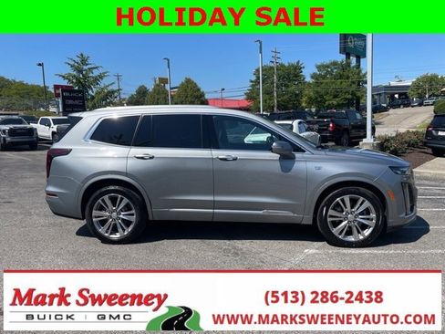 Used 2024 Cadillac XT6 Premium Luxury image 5