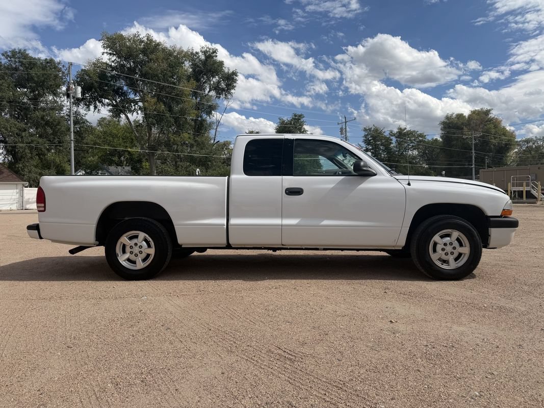 Used 2001 Dodge Dakota 2WD Club Cab image 9