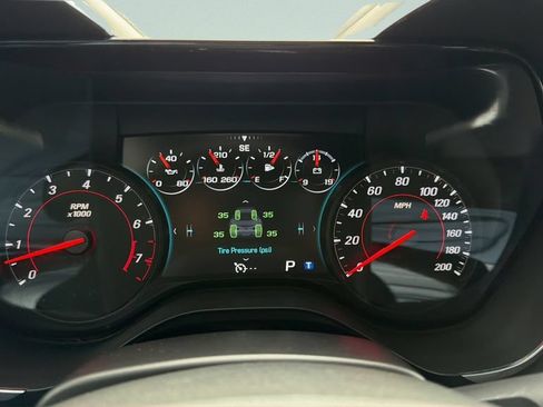 Used 2018 Chevrolet Camaro SS RWD image 35