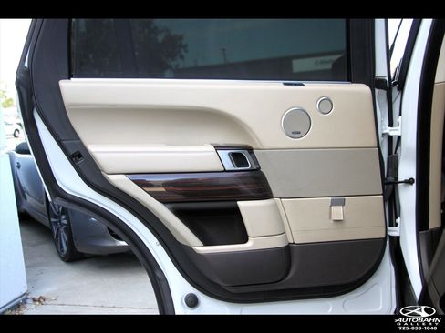 Used 2017 Land Rover Range Rover Long Wheelbase Supercharged image 29