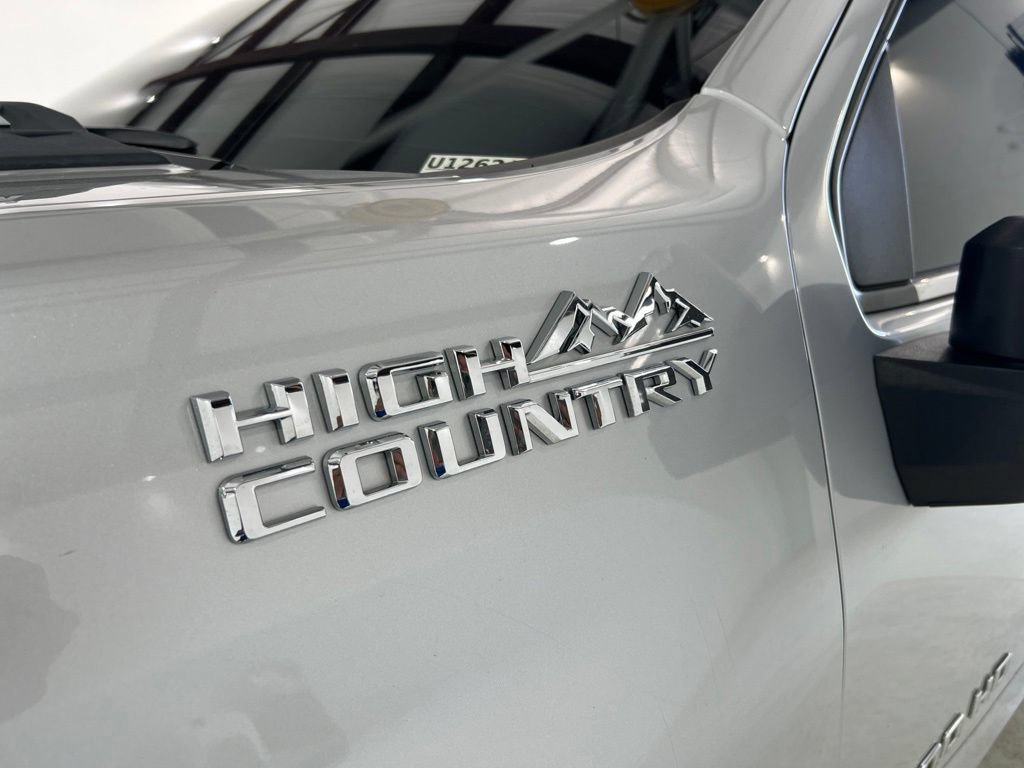 Used 2022 Chevrolet Silverado 2500 High Country w/ Z71 Off-Road Package AWD/4WD image 30