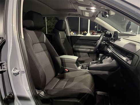 Used 2025 Honda CR-V EX image 18