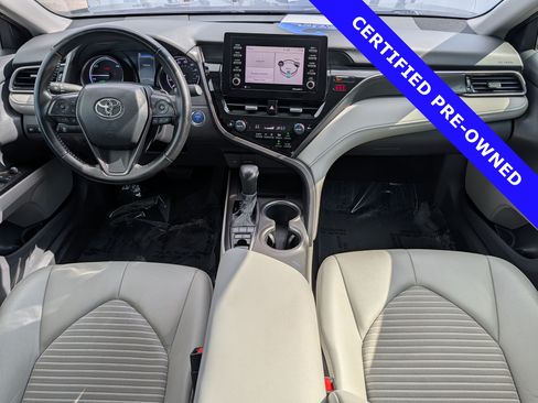 Used 2022 Toyota Camry SE FWD image 14