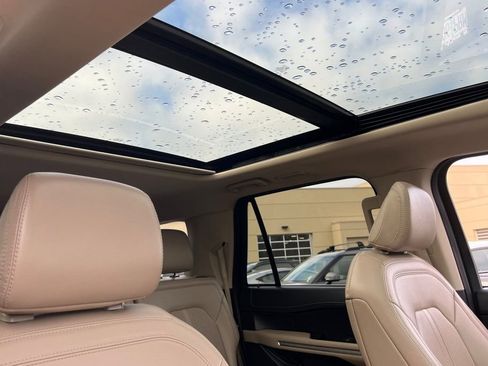 Used 2024 Ford Expedition Max Limited image 15