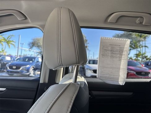 Used 2024 MAZDA CX-5 AWD 2.5 S w/ Preferred Package image 17