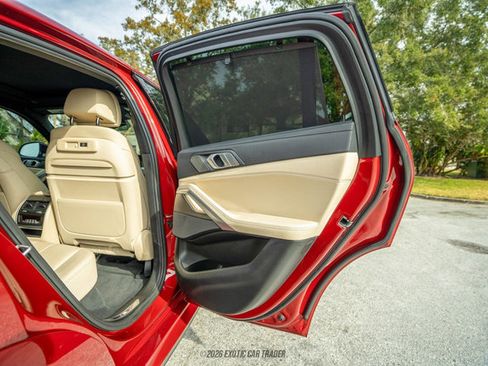 Used 2021 BMW X6 sDrive40i w/ Executive Package image 28