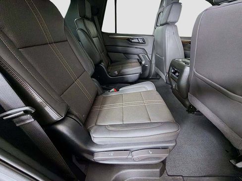 Used 2025 Chevrolet Tahoe High Country AWD/4WD image 28