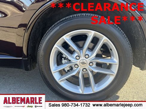 Used 2024 Dodge Durango GT image 11