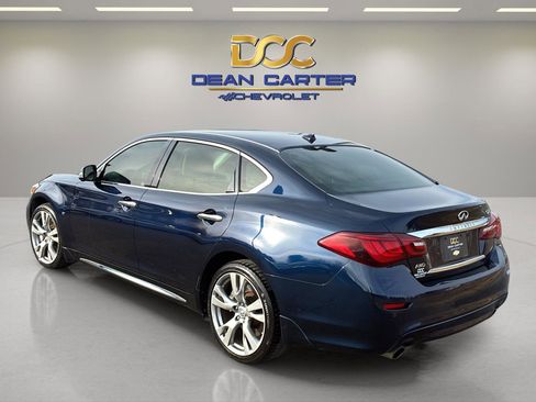 Used 2017 INFINITI Q70 L 3.7 image 11