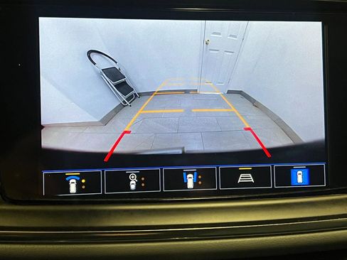 Used 2024 Buick Enclave Premium image 49