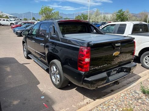 Used 2013 Chevrolet Avalanche LTZ AWD/4WD image 3