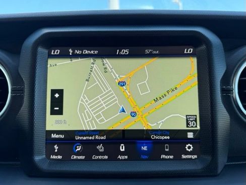 Used 2023 Jeep Wrangler Unlimited Sahara w/ Cold Weather Group AWD/4WD image 18