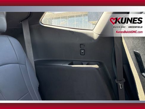 Used 2022 Buick Enclave Premium AWD/4WD image 43