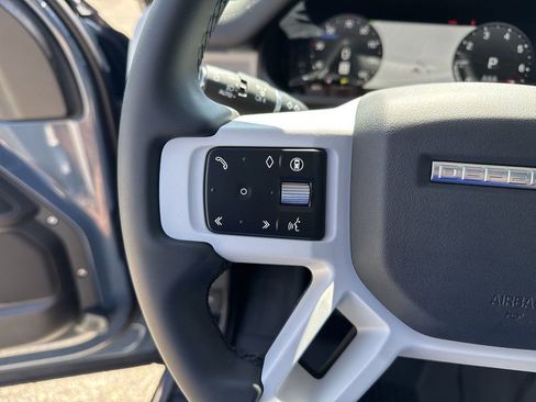 New 2025 Land Rover Defender 90 S image 20