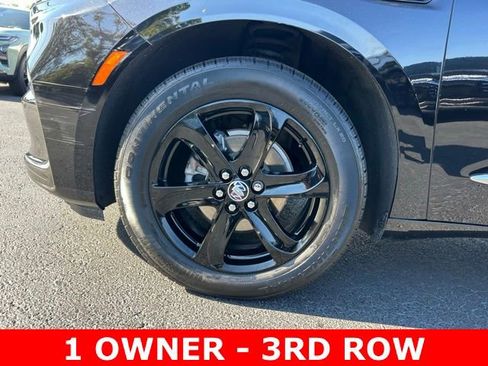 Used 2023 Buick Enclave Essence w/ Experience Buick Package FWD image 9