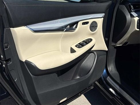 Used 2020 INFINITI QX50 Sensory w/ Proactive Package image 11