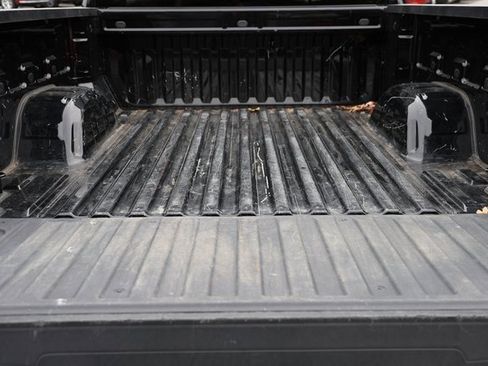 Used 2020 Chevrolet Silverado 1500 LT image 13