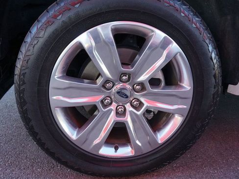 Used 2020 Ford F150 Platinum w/ Equipment Group 701A Luxury image 39