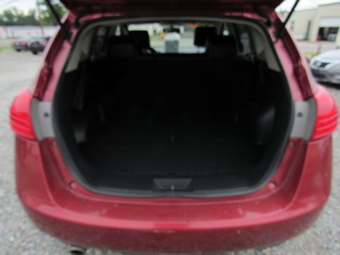 Used 2010 Nissan Rogue SL w/ Premium Pkg image 9