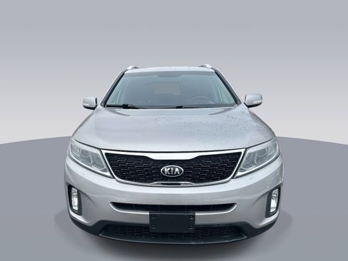 Used 2015 Kia Sorento LX image 8