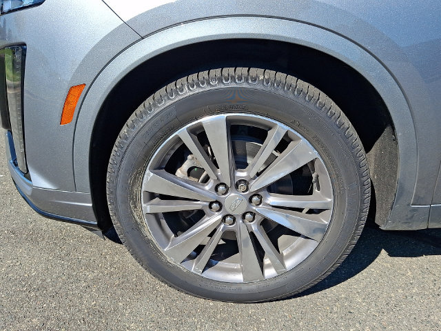 Certified 2023 Cadillac XT6 Premium Luxury AWD/4WD image 5