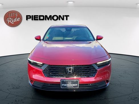 Certified 2024 Honda Accord EX-L image 4