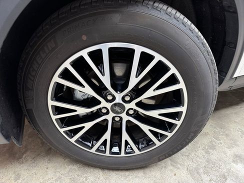 Certified 2025 Ford Escape SE FWD image 31