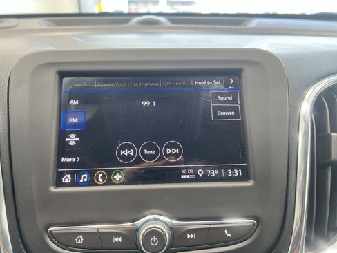 Used 2023 Chevrolet Equinox LT FWD image 16