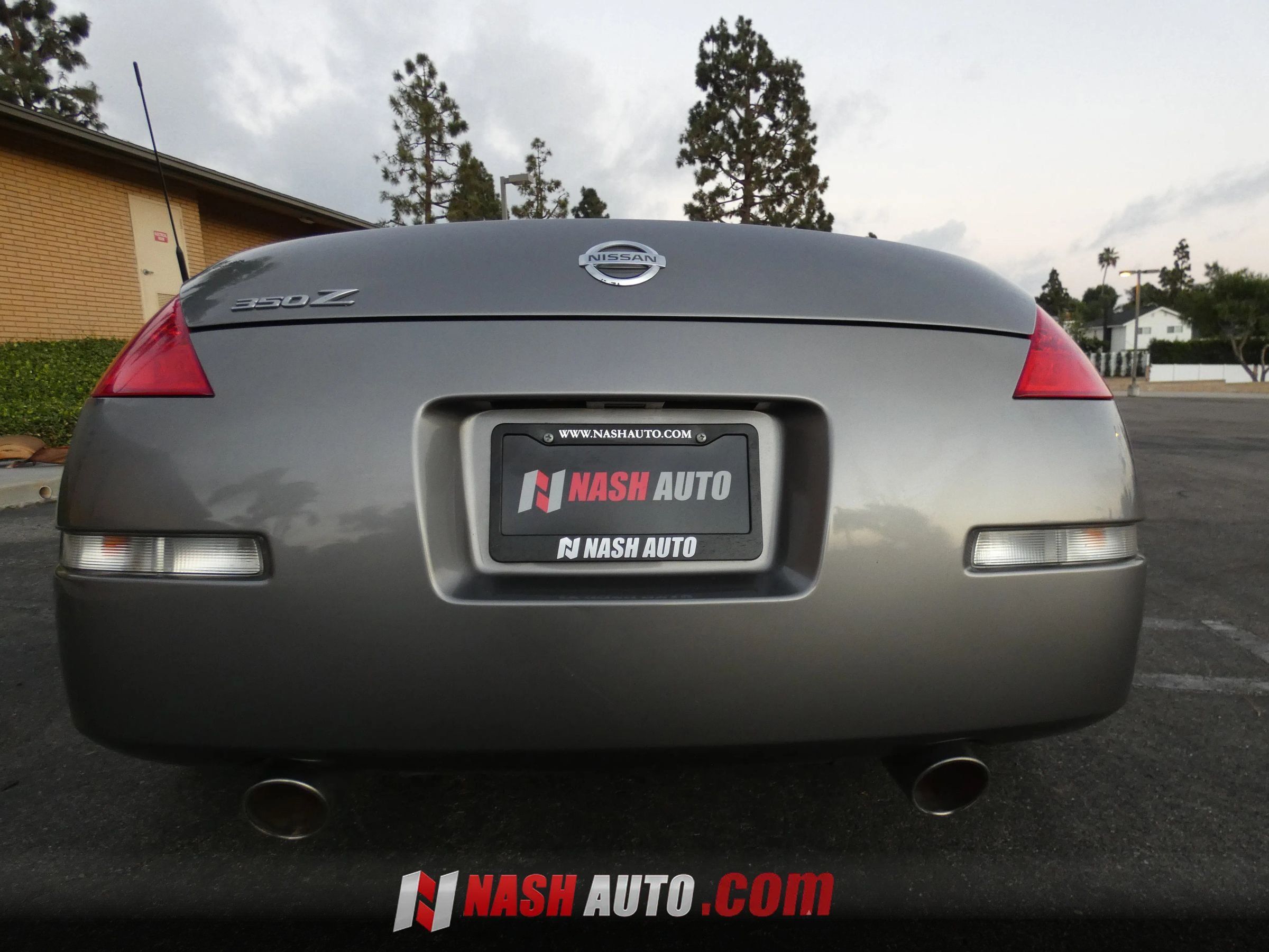 Used 2008 Nissan 350Z Touring RWD image 10