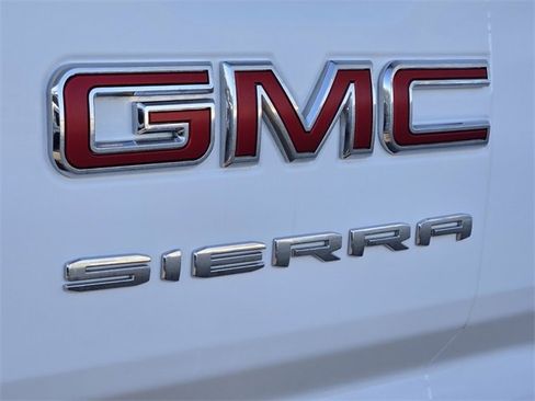 Used 2024 GMC Sierra 1500 Elevation image 10
