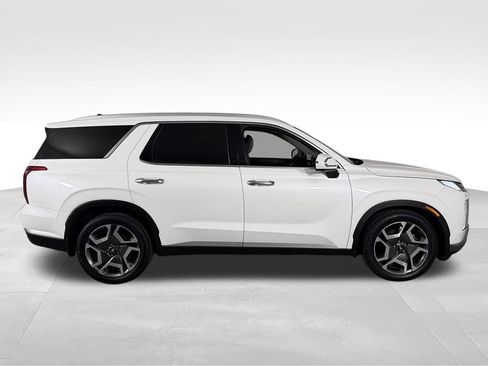 Used 2023 Hyundai Palisade Limited FWD image 6