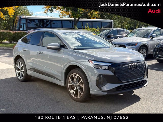 Used 2023 Audi Q4 e-tron Premium Plus AWD/4WD image 3
