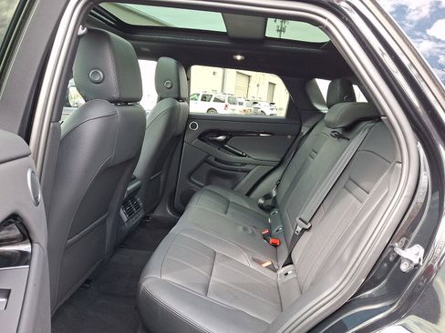 Used 2026 Land Rover Range Rover Evoque S AWD/4WD image 5