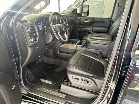 Used 2022 GMC Sierra 2500 Denali image 8