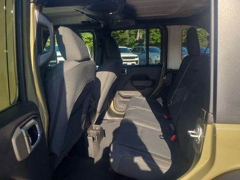 Used 2026 Jeep Wrangler Unlimited Sport AWD/4WD image 13