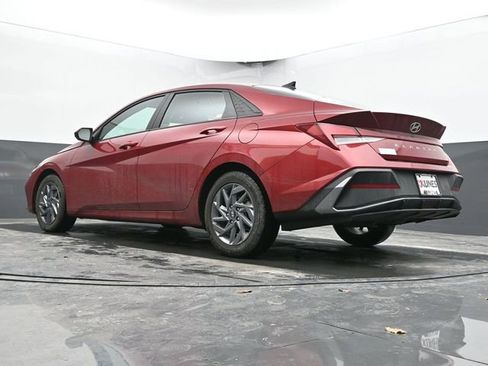 Used 2024 Hyundai Elantra SEL image 46