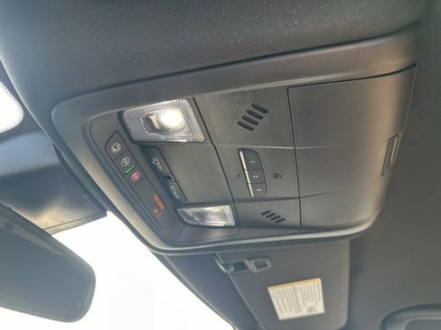 Certified 2022 Chevrolet Blazer Premier w/ Enhanced Convenience Package image 17